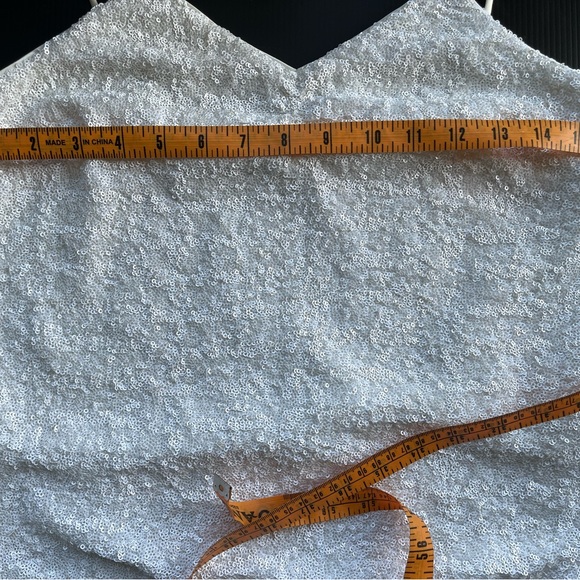 REINA DIAZ COLECCION 5 SEQUINED TANK TOP WHITE PINCHED DEEP V GREAT FOR LAYERING - Picture 10 of 15